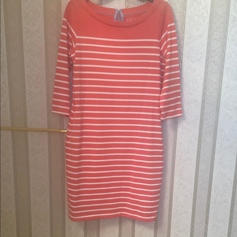 LLBean Cotton sleeved Sheath with detp pockets and side pleats